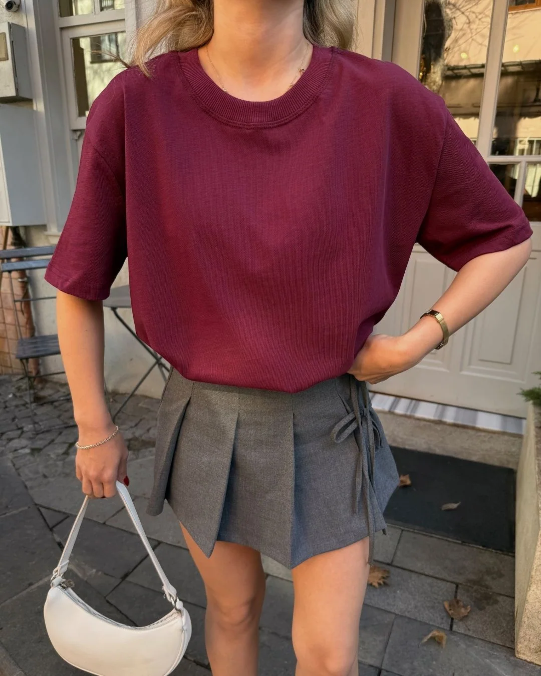 Karyoka tshirt — model üzerinde, 2. fotoğraf