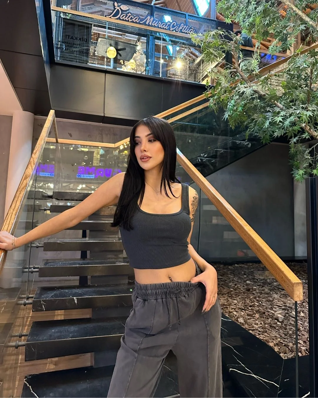 Yıkamalı askılı kakorse basic atlet — model üzerinde, 1. fotoğraf