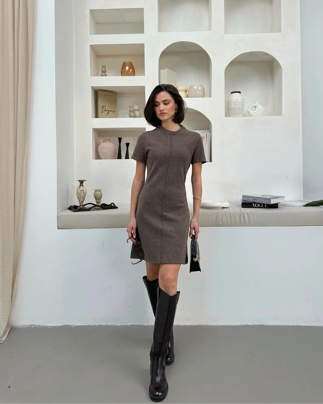 Selanik Kısa Kol Elbise — model üzerinde, 5. fotoğraf