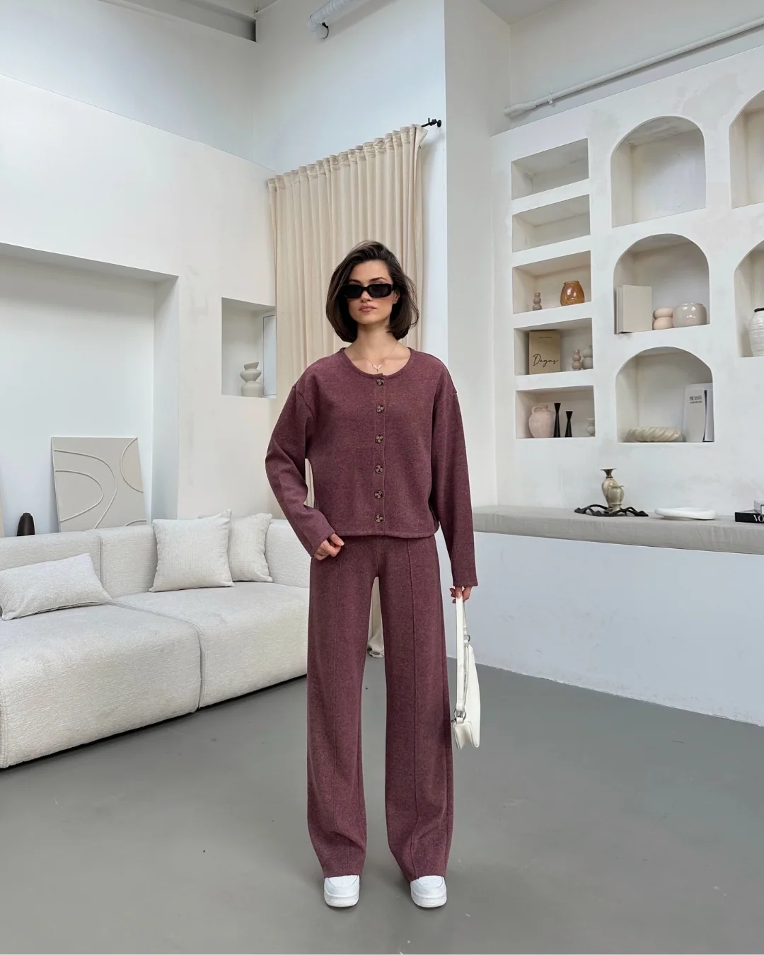 Selanik Nervürlü Pantolon — model üzerinde, 3. fotoğraf