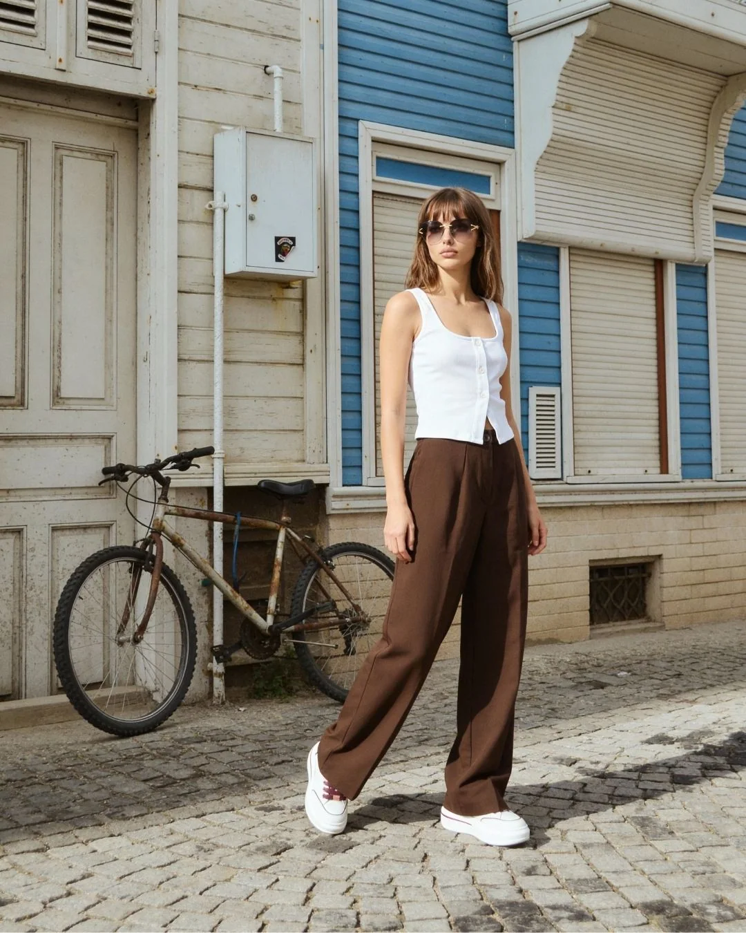 Kaşkorse 3 düğmeli atlet — model üzerinde, 2. fotoğraf