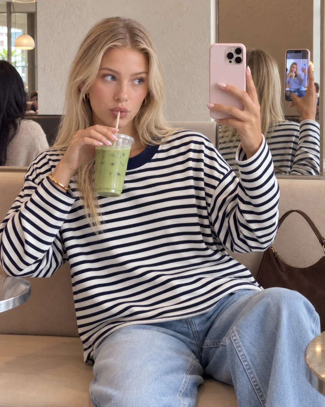 Çizgili Sweatshirt — model üzerinde, 20. fotoğraf