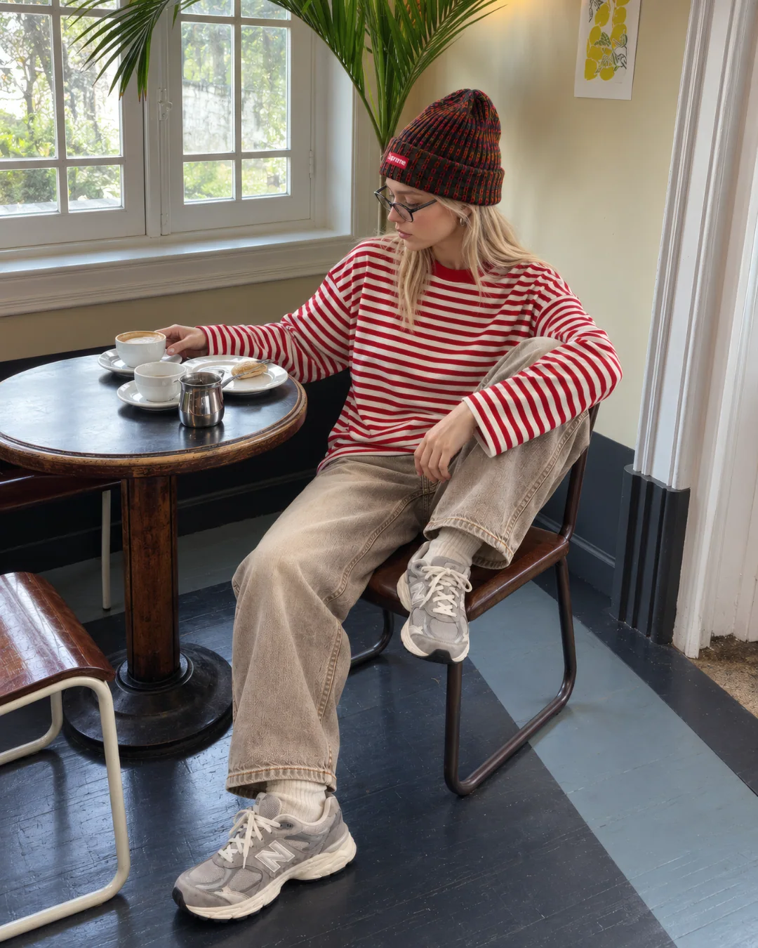 Çizgili Sweatshirt — model üzerinde, 18. fotoğraf