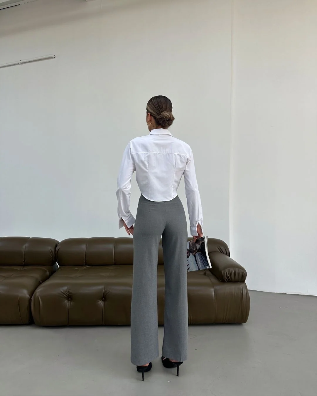 Sus kapakli gomlek — model üzerinde, 2. fotoğraf