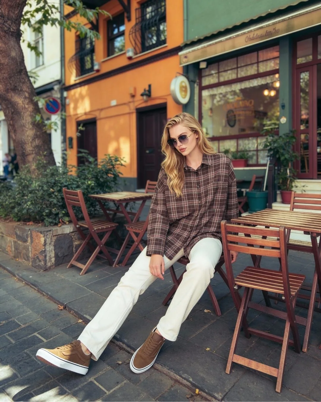 Çizgili kare gömlek — model üzerinde, 2. fotoğraf
